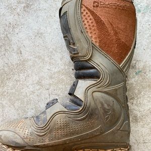 Dirt bike boots
